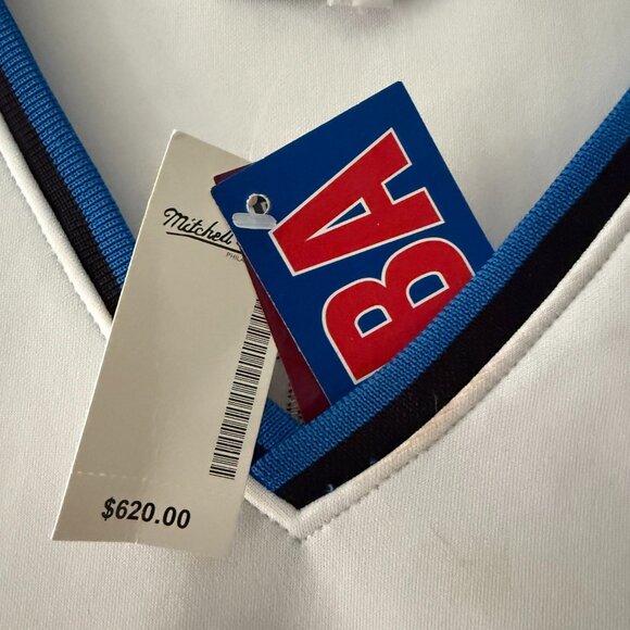 **NBA Magic McGrady Jersey** - Picture 3 of 7